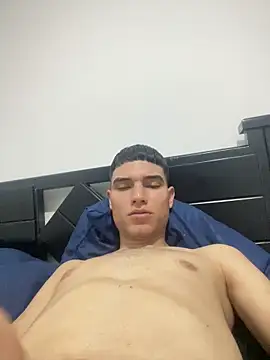 Snapshot of Saul_yei chatting on 10/05/25, 10:29 Saul yei online show from 10/05/25, 10:29