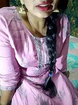 Snapshot of Shalini_telugu09 chatting on 02/13/26, 02:57 Shalini telugu09 online show from 02/13/26, 02:57