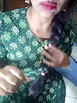 Snapshot of Shalini_telugu09 chatting on 06/02/26, 01:24 Shalini telugu09 online show from 06/02/26, 01:24