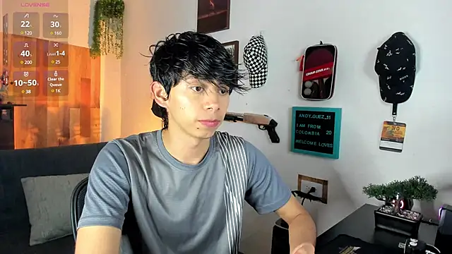 Snapshot of Yaiden_11 chatting on 03/18/25, 07:10 Yaiden 11 online show from 03/18/25, 07:10