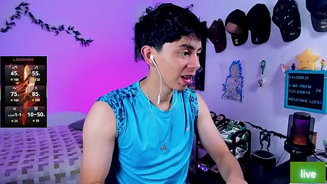 Snapshot of Yaiden_11 chatting on 11/02/25, 09:55 Yaiden 11 online show from 11/02/25, 09:55