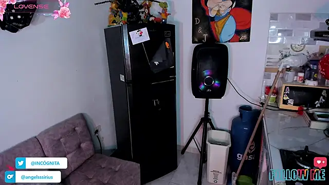 adam angelssss online show from 11/16/25, 01:00