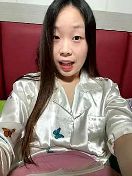 Minnie-66 online show from 10/13/25, 10:26