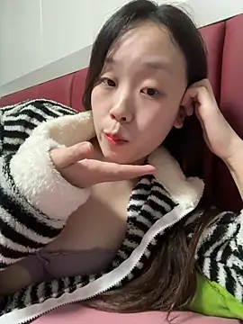 Minnie-66 online show from 10/19/25, 12:06