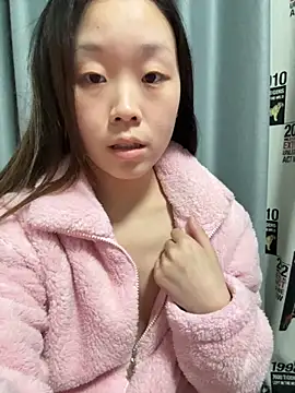 Minnie-66 online show from 10/24/25, 11:28