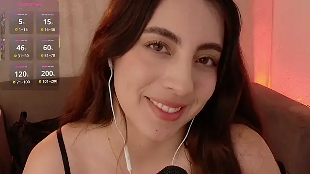 Snapshot of Rebbecawhite_meow chatting on 09/20/25, 01:39 Rebbecawhite meow online show from 09/20/25, 01:39