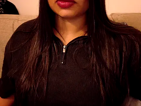 Snapshot of Tamil_hot_whiskey_girl chatting on 11/21/25, 12:48 Tamil hot whiskey girl online show from 11/21/25, 12:48