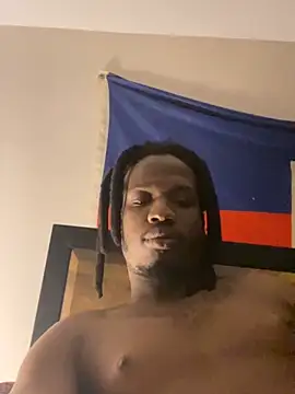 Snapshot of Sir-Tucker chatting on 03/15/25, 04:32 Sir-Tucker online show from 03/15/25, 04:32