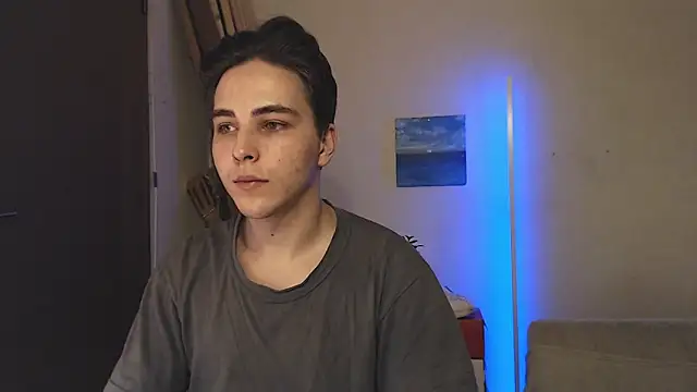 Snapshot of Eric_ether chatting on 03/17/25, 04:22 Eric ether online show from 03/17/25, 04:22