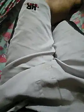 Snapshot of chrisss6674 chatting on 01/14/26, 05:57 chrisss6674 online show from 01/14/26, 05:57