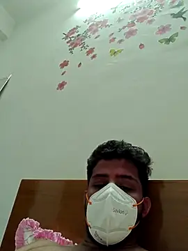 Snapshot of nickjones698 chatting on 03/14/25, 01:24 nickjones698 online show from 03/14/25, 01:24