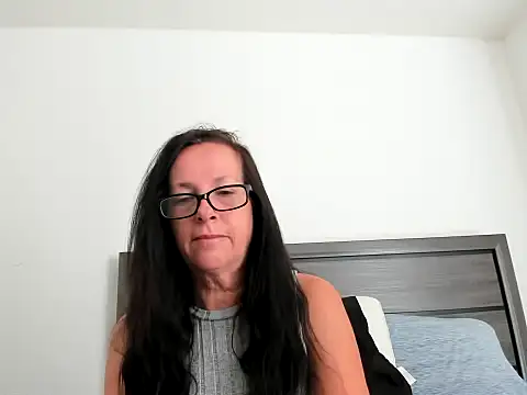Snapshot of peachgoddess chatting on 10/17/25, 02:30 peachgoddess online show from 10/17/25, 02:30