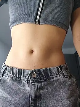 Miss-Dannie online show from 02/04/26, 01:22