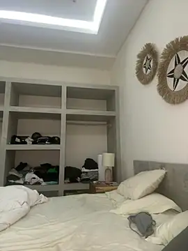 DarkVelvet online show from 07/04/26, 06:08