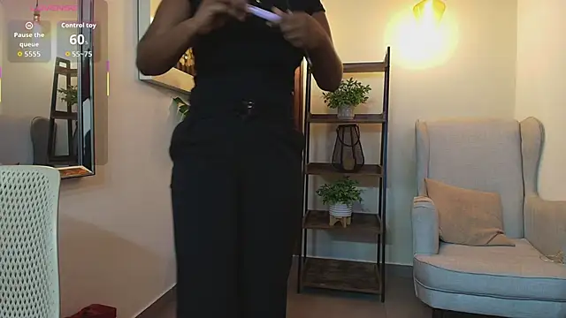 Coral Lise online show from 09/26/25, 11:14