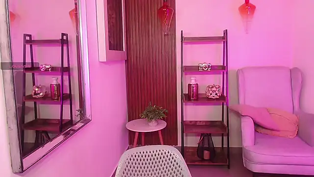 Coral Lise online show from 11/22/25, 11:09