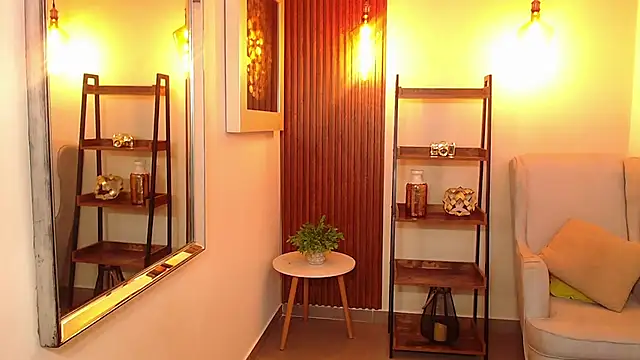 Coral Lise online show from 11/27/25, 11:12