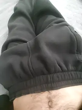 Snapshot of MaksDzubaV chatting on 10/19/25, 06:36 MaksDzubaV online show from 10/19/25, 06:36