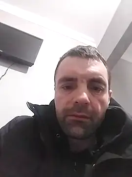 Snapshot of MaksDzubaV chatting on 02/25/26, 11:36 MaksDzubaV online show from 02/25/26, 11:36