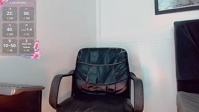 Dayana Dias online show from 12/19/25, 10:55