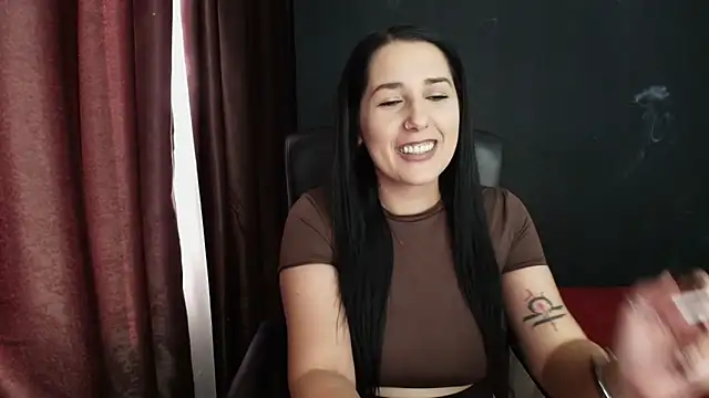 Snapshot of missdyaa chatting on 10/05/25, 12:58 missdyaa online show from 10/05/25, 12:58