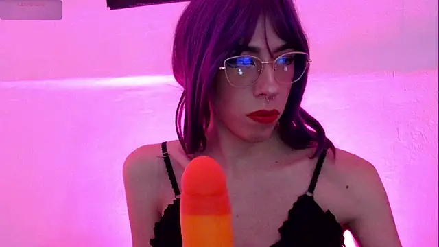 Snapshot of kattycat_ chatting on 09/28/25, 01:44 kattycat  online show from 09/28/25, 01:44