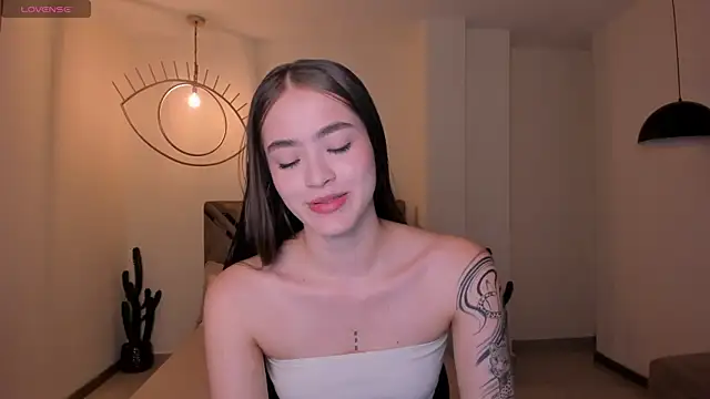 MaiaCollins online show from 04/09/26, 05:29