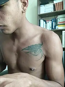 Snapshot of Aronbbc chatting on 03/20/25, 01:26 Aronbbc online show from 03/20/25, 01:26