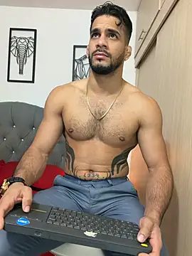 Maximiliano ford online show from 04/30/26, 10:43