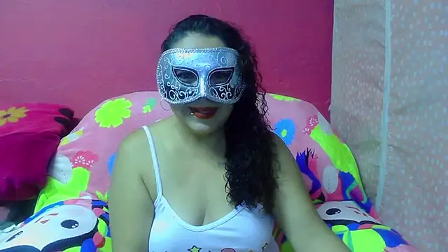 Pequitas sexi online show from 10/08/25, 05:27