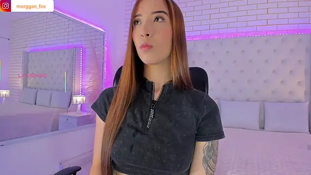 Morggan Fox  online show from 10/17/25, 03:31