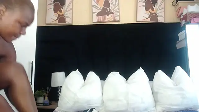 Snapshot of sexdevolxx chatting on 12/16/25, 05:23 sexdevolxx online show from 12/16/25, 05:23