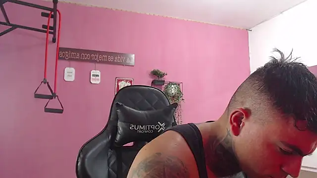 Max Stron111 online show from 03/21/25, 04:40