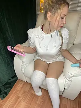 Nikusia online show from 03/21/25, 04:07