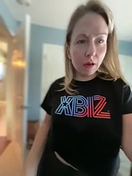 LittleMsMILF online show from 04/08/26, 05:35