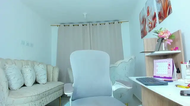 karol f00x online show from 11/29/25, 02:03