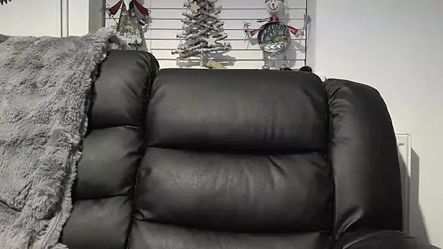 Sizzling Indie36 online show from 12/21/25, 06:59