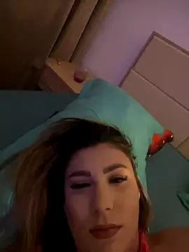 Snapshot of Natasha_Cameron22 chatting on 10/14/25, 09:48 Natasha Cameron22 online show from 10/14/25, 09:48