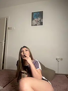 Snapshot of Natasha_Cameron22 chatting on 10/15/25, 10:10 Natasha Cameron22 online show from 10/15/25, 10:10