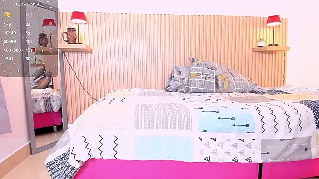 Layla arabelle online show from 03/18/26, 08:01