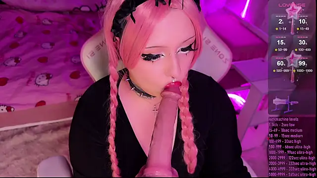 dollskill  online show from 04/19/26, 09:17