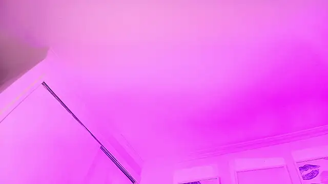 Valen ross  online show from 02/06/26, 09:18