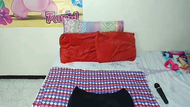 Snapshot of Samanta_SS chatting on 11/08/25, 07:30 Samanta SS online show from 11/08/25, 07:30