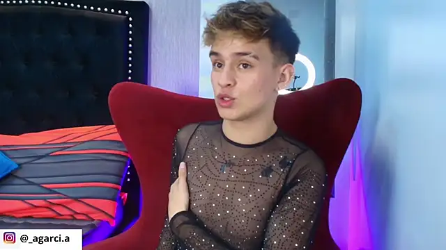 Snapshot of LiamWildx20 chatting on 09/29/25, 12:16 LiamWildx20 online show from 09/29/25, 12:16