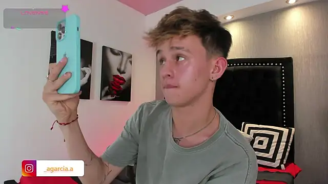 Snapshot of LiamWildx20 chatting on 03/01/26, 04:03 LiamWildx20 online show from 03/01/26, 04:03