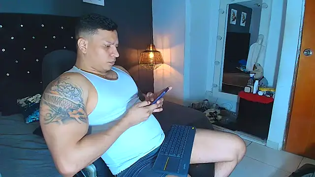 Snapshot of ethan_dalton_ chatting on 11/01/25, 03:19 ethan dalton online show from 11/01/25, 03:19