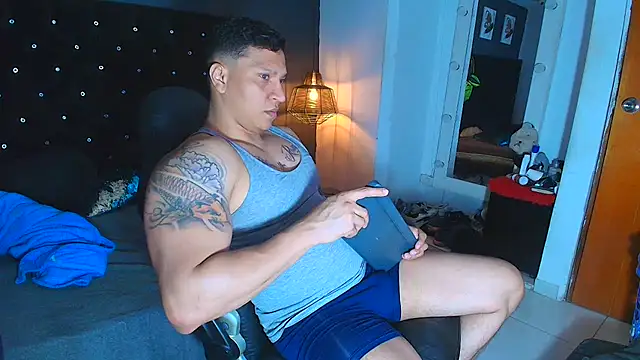 Snapshot of ethan_dalton_ chatting on 11/22/25, 03:16 ethan dalton online show from 11/22/25, 03:16