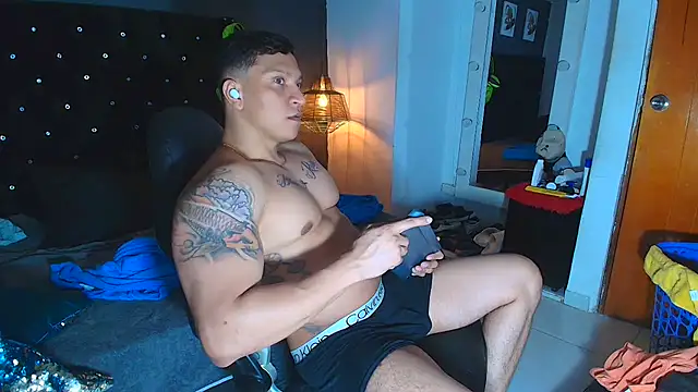 Snapshot of ethan_dalton_ chatting on 11/25/25, 03:17 ethan dalton online show from 11/25/25, 03:17