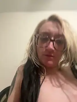 Kittaekatt online show from 02/21/26, 12:39