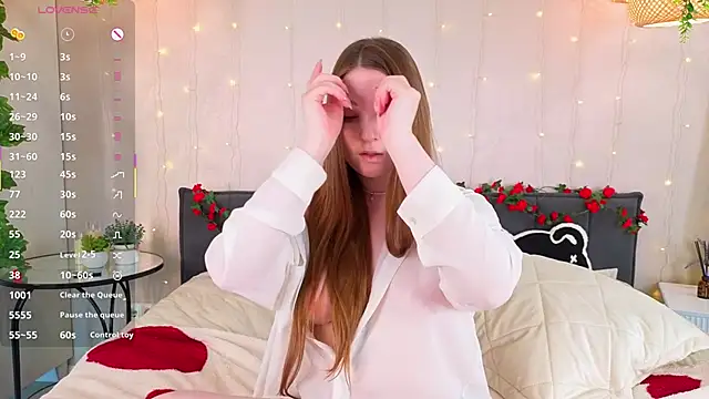 ConstanceHelms online show from 02/03/26, 06:22